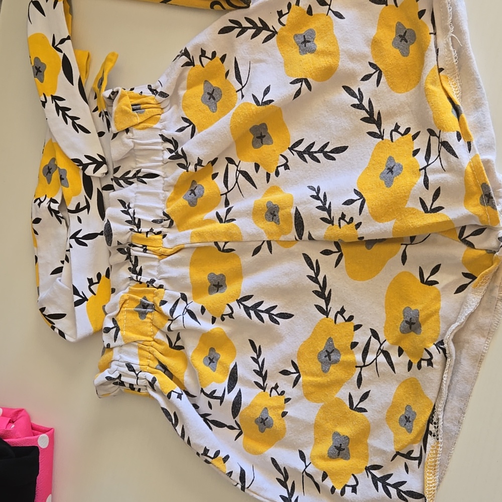 Two Toddler Outfits - Picture 8 of 9